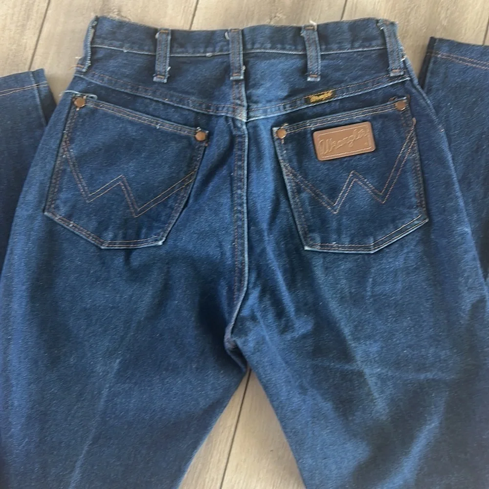 Wrangler classic patch size 9 womens jeans